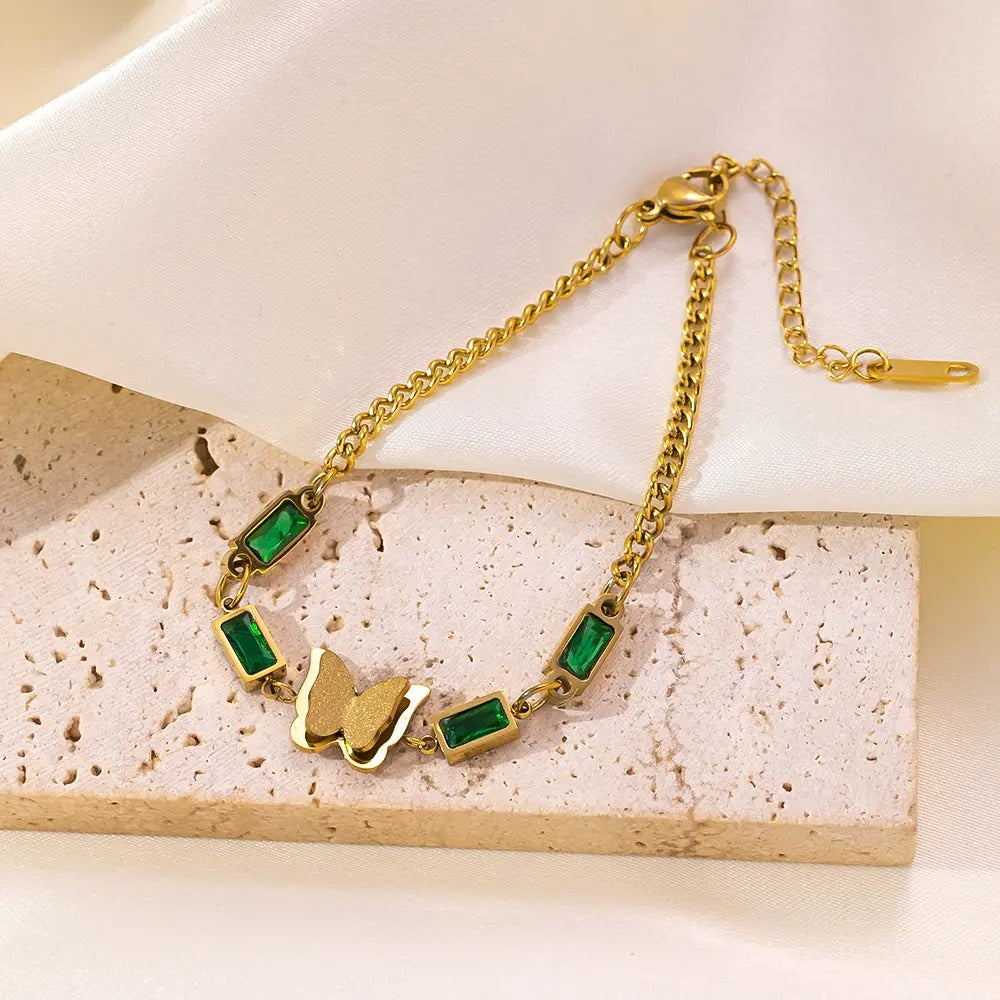 Green Gemstone Butterfly Bracelet– Elegance in Every Turn ✨