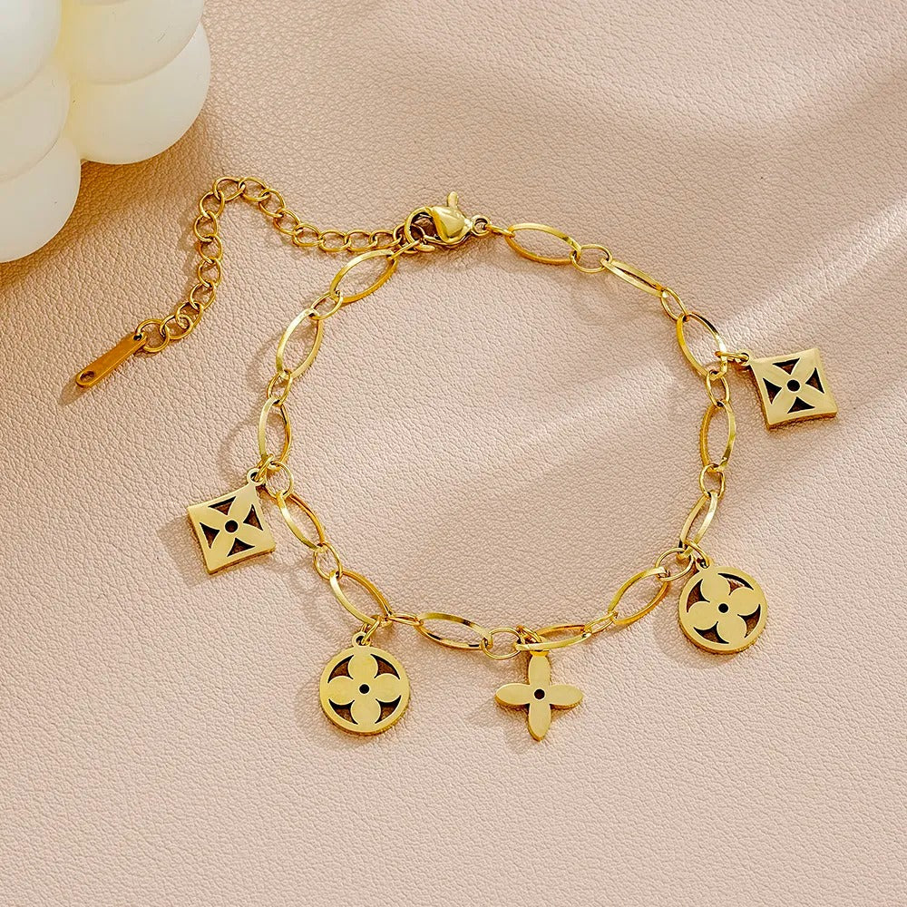 Lucky Flower Paperclip L V Bracelet – Elegance Meets Durability ✨